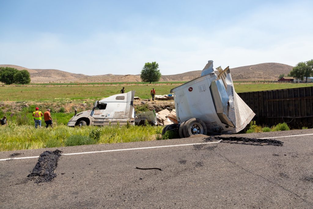 El papel de un abogado de lesiones personales en un caso de accidente de camión